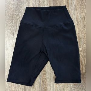 Zyia ribbed biker shorts size M
